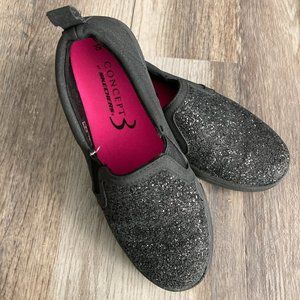 Concept 3 Skechers Slip-on Womens Shoe Size 3